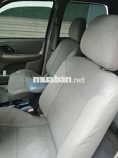 Bán xe For 5 chỗ. Gầm cao.giá 42 triệu.LH trao đổi