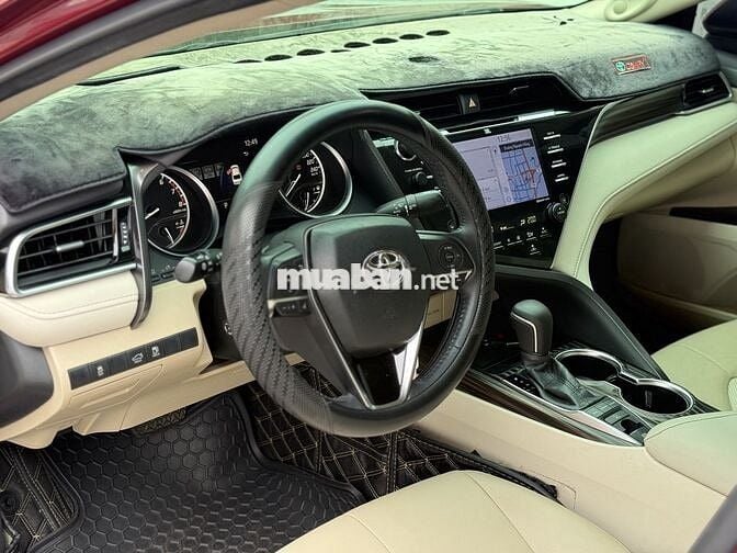 Toyota Camry 2021 2.5Q - 69000 km