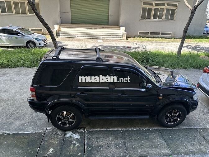 Bán xe For 5 chỗ. Gầm cao.giá 42 triệu.LH trao đổi