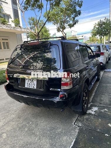 Bán xe For 5 chỗ. Gầm cao.giá 42 triệu.LH trao đổi