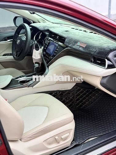 Toyota Camry 2021 2.5Q - 69000 km