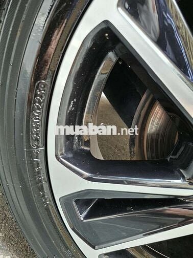 Mazda 2025 Deluxe - 11000 km