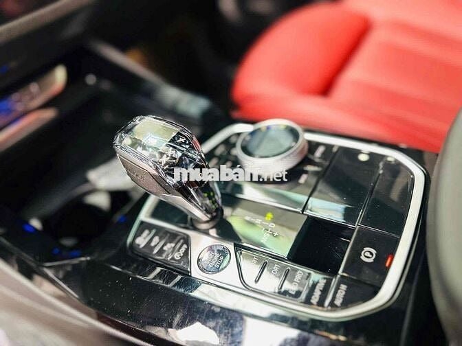 Bán BMW x3 msport màu trắng nội thất đỏ sx 2024