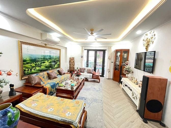 Nhà Mặt Phố Quan Nhân 84/92m2, 5 tầng, MT: 5 m, Q.Thanh Xuân, Hà Nội