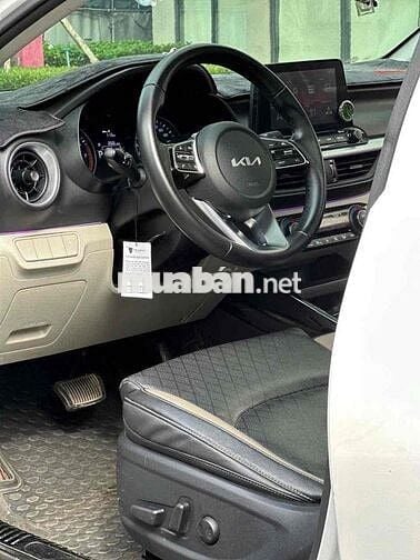 Kia K3 2022 Màu Trắng, Số Tự Động, Sedan