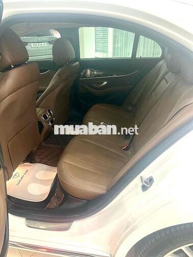 Bán E200 ex V1 màu trắng nội thất nâu sx 2022