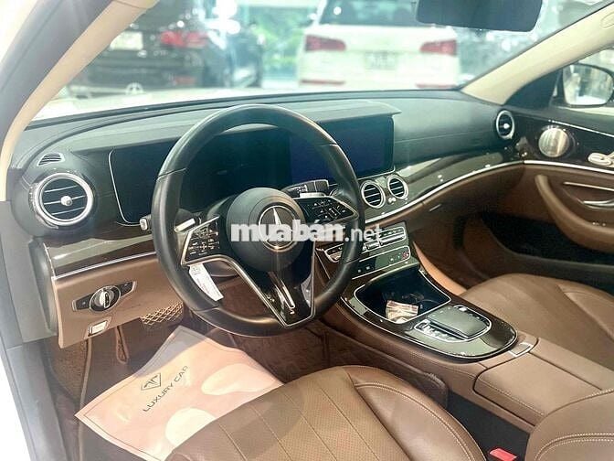 Bán E200 ex V1 màu trắng nội thất nâu sx 2022