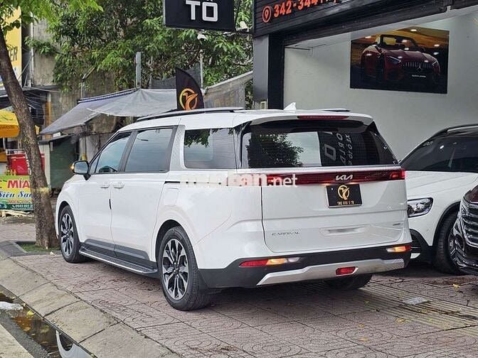 KIA CARNIVAL LUXURY SX 2023 ODO 37.000 KM 8 GHẾ