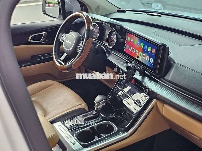 KIA CARNIVAL LUXURY SX 2023 ODO 37.000 KM 8 GHẾ