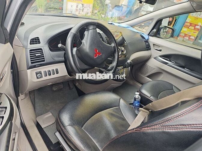 Mitsubishi grandis 2.4 AT 8 chỗ s2007 175 triệu