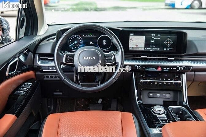 Kia Carnival 2022 Signature xe cá nhân chạy lướt