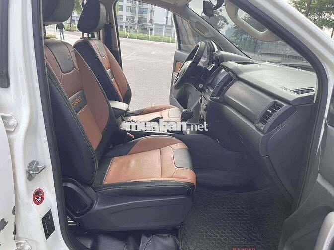 càn bán xe fodr xls đời cuối 2019 số tự động 1