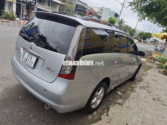 Mitsubishi grandis 2.4 AT 8 chỗ s2007 175 triệu