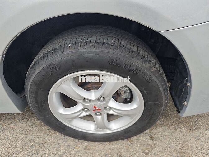 Mitsubishi grandis 2.4 AT 8 chỗ s2007 175 triệu