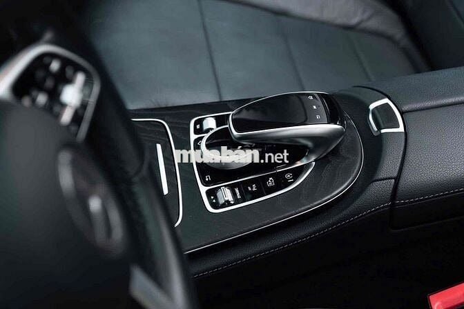 LONG ANH AUTO về Mercedes E200 Sport 2019 Limited
