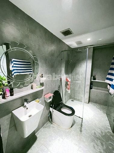 Nhà Mặt Phố Quan Nhân 84/92m2, 5 tầng, MT: 5 m, Q.Thanh Xuân, Hà Nội