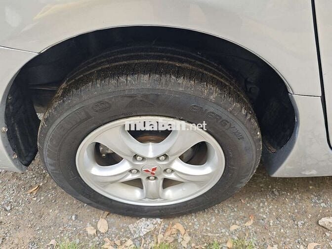 Mitsubishi grandis 2.4 AT 8 chỗ s2007 175 triệu