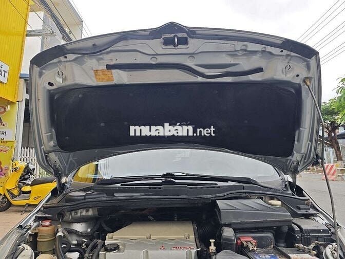 Mitsubishi grandis 2.4 AT 8 chỗ s2007 175 triệu