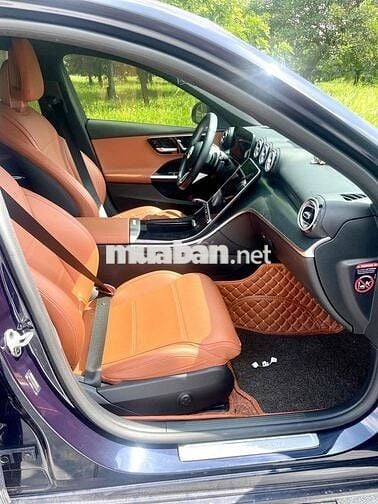 BÁN XE C200 AVNGRATDE MÀU XANH  SX 2021