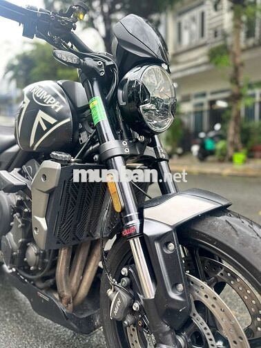 CC bán gấp xe Triumph Trident full đồ