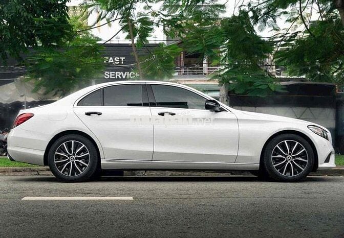 LONG ANH AUTO về Mercedes C200FL model 2019