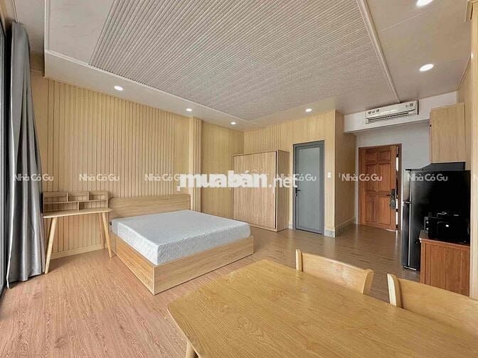 CHO THUÊ STUDIO BAN CÔNG CAO CẤP FULL NỘI THẤT GỖ Ngay LĂNG CHA CẢ