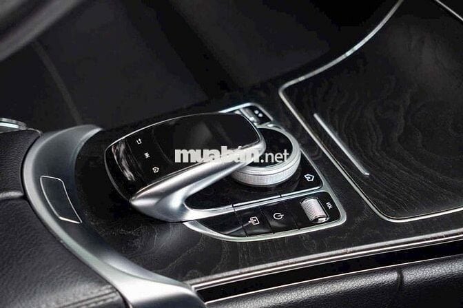 LONG ANH AUTO về Mercedes C200FL model 2019