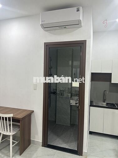 phòng dịch vụ , giá tốt 5.800k , ngay sát chợ Bà Chiểu