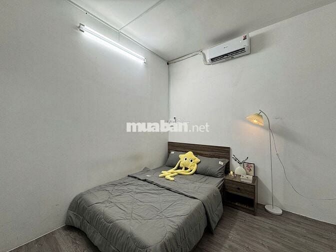 Căn Hộ Cho Thuê 2 Phòng Ngủ  Ban Công Thoáng Full NT Ngay Viettel Q3