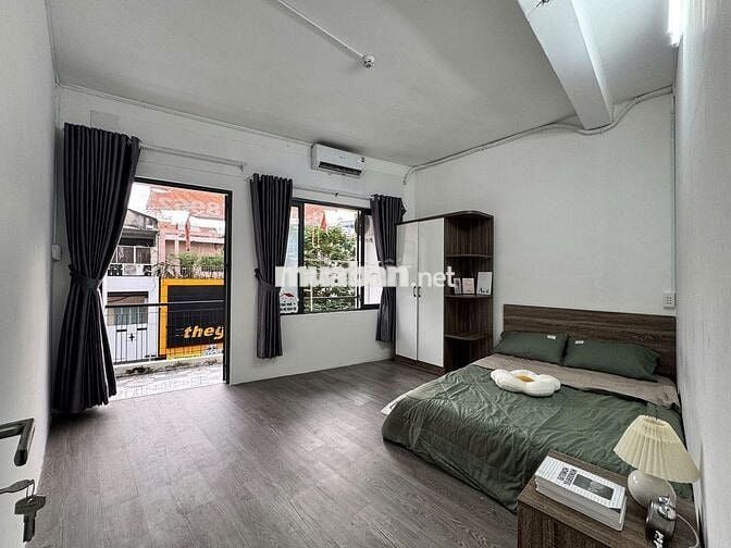 Căn Hộ Cho Thuê 2 Phòng Ngủ  Ban Công Thoáng Full NT Ngay Viettel Q3