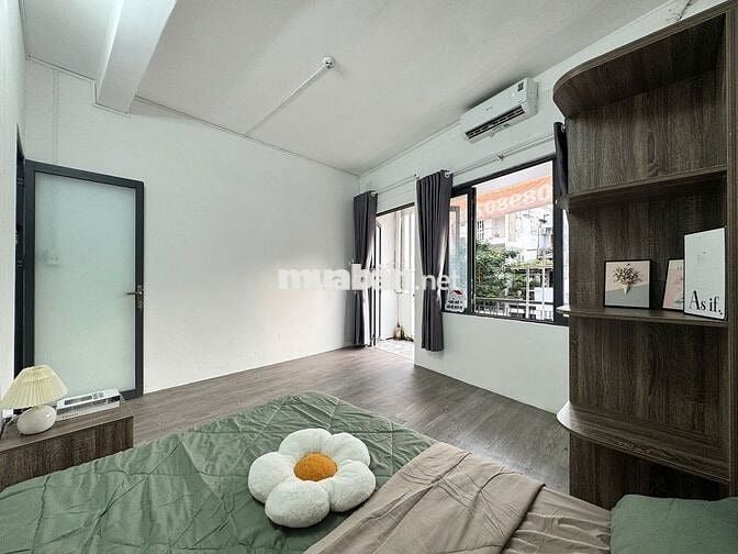 Căn Hộ Cho Thuê 2 Phòng Ngủ  Ban Công Thoáng Full NT Ngay Viettel Q3