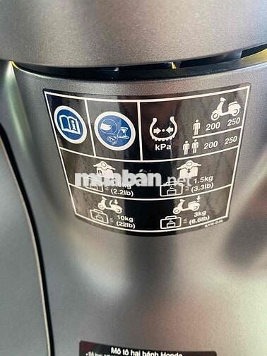 SH 350 2025 xám titan như mới rẻ hơn mới 20tr