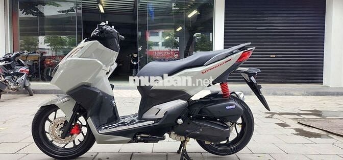 Xe Vario 160 ABS 2023 màu xám xi măng