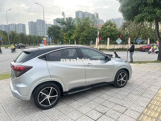 HR-V 1.8L sx 2018 nhập THÁI LAN