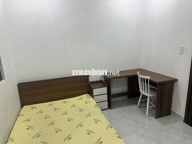 phòng dịch vụ , giá tốt 5.800k , ngay sát chợ Bà Chiểu