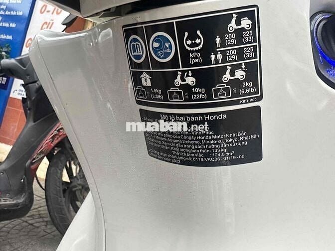 cần bán SH125 đời 2022 xe chính chủ còn nguyên rin