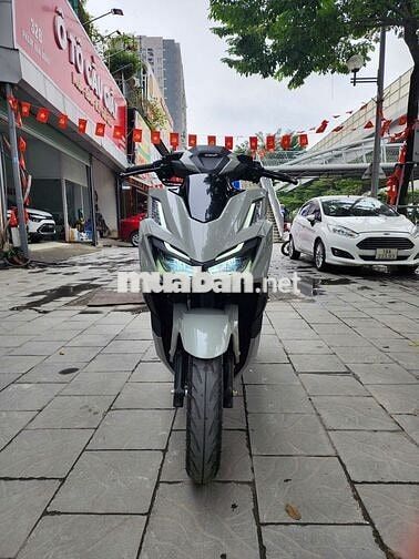 Xe Vario 160 ABS 2023 màu xám xi măng