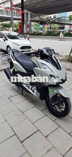 Xe Vario 160 ABS 2023 màu xám xi măng