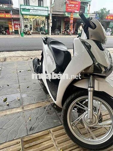 SH ĐEN TRẮNG ĐỜI 2017 ĐK 2018 150i ABS