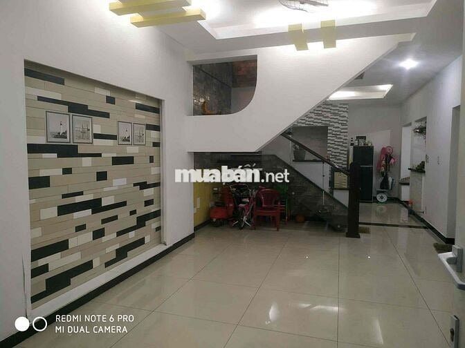 Bán nhà 4 tầng DT 4x12m, oto tới nơi, ngay bệnh viện Ung Bướu