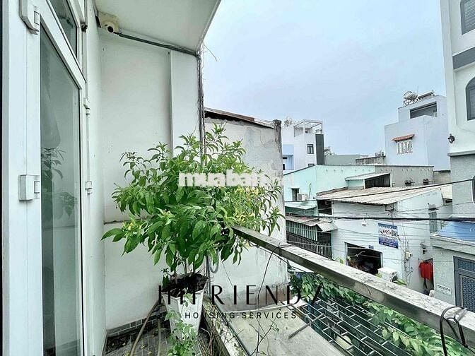 STUDIO 1PN TÁCH BẾP FULL NỘI THẤT MỚI TINH NGAY VÒNG XOAY PHÚ LÂM