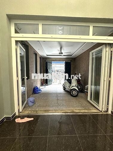 Nhà mới siêu sang Phan Đăng Lưu 4x21 Trệt, lửng 4 lầu trống suốt