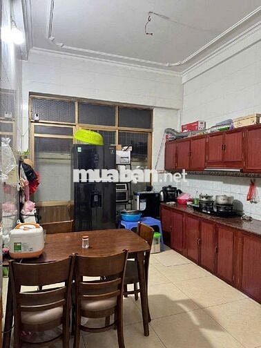 Gấp! Bán Nhà Linh Đàm, Giá 8.5 tỉ, DT 46 m2, 4 tầng, đất vuông, TK đẹp