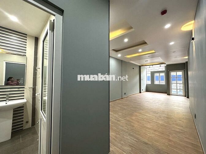 Nhà mới siêu sang Phan Đăng Lưu 4x21 Trệt, lửng 4 lầu trống suốt