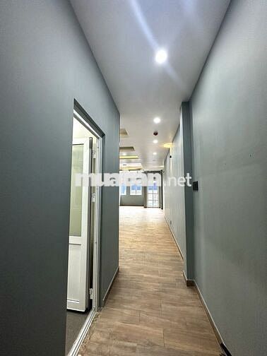 Nhà mới siêu sang Phan Đăng Lưu 4x21 Trệt, lửng 4 lầu trống suốt