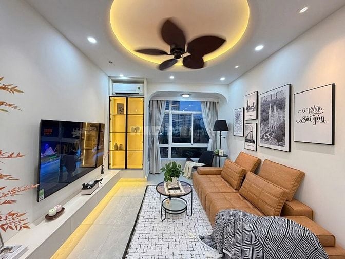 Bán căn góc đẹp Sky Garden 3, Phú Mỹ Hưng, 3PN 2WC, nội thất cao cấp, 