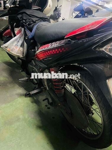 Xe gia đình dư để lại