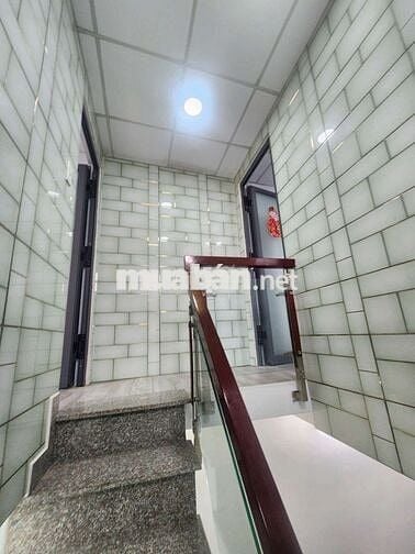 NHÀ ĐẸP NGAY CHỢ PHẠM THẾ HIỂN ĐÚC 1 LẦU. 2 PHÒNG NGỦ.  3,6×12 P4. Q8.