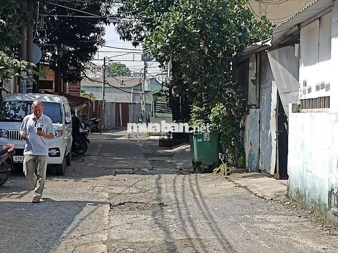 Bán hai lô đất quốc lộ 22- tặng kèm kho xưởng trên đất