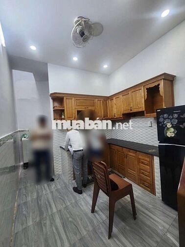 NHÀ ĐẸP NGAY CHỢ PHẠM THẾ HIỂN ĐÚC 1 LẦU. 2 PHÒNG NGỦ.  3,6×12 P4. Q8.